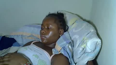 queenlena868103 online show from November 20, 10:37 am