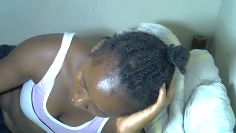 queenlena868103 online show from November 21, 7:01 pm