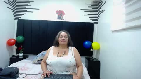 VickyBoobss online show from November 20, 1:11 pm
