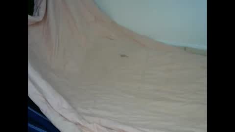 Snapshot of queenmojo_1_1 chatting on September 11, 3:34 pm melly online show from September 11, 3:34 pm