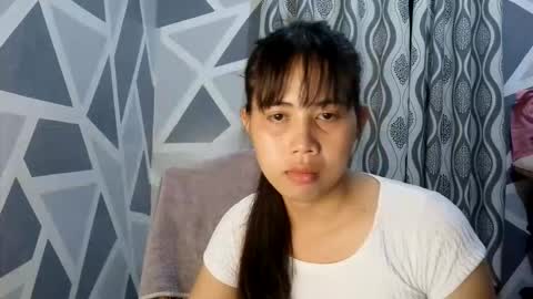queennbbee online show from June 10, 1:54 pm