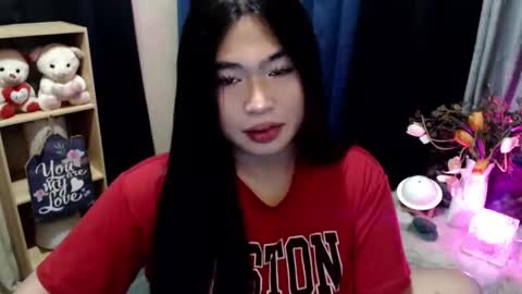 Snapshot of queenofcum169xx chatting on November 30, 4:33 pm Mikka online show from November 30, 4:33 pm