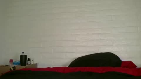 Snapshot of queenofmen33 chatting on March 15, 9:54 pm queenofmen33 online show from March 15, 9:54 pm