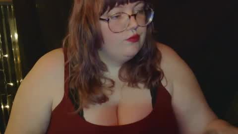 Snapshot of queenpaige444 chatting on February 26, 8:48 am queenpaige444 online show from February 26, 8:48 am