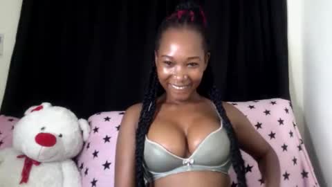 Snapshot of queenremy chatting on March 11, 2:56 pm sexy online show from March 11, 2:56 pm