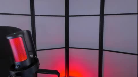 Snapshot of queenrosel chatting on November 10, 4:39 pm Rose online show from November 10, 4:39 pm