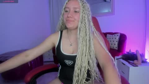 Queen Rose  online show from January 31, 7:18 pm