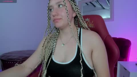 Queen Rose  online show from February 8, 4:36 pm