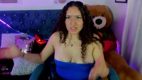 Queen Rose  online show from February 26, 7:27 pm