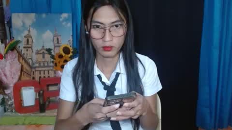 queensteffi online show from February 6, 1:10 pm