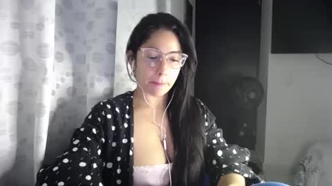 Paola online show from May 13, 5:05 am