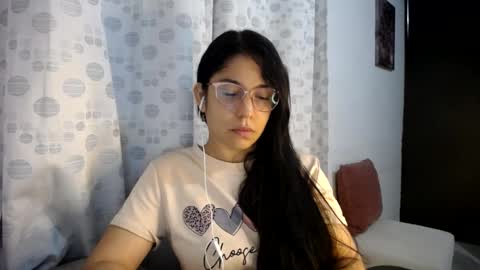 Paola online show from July 11, 1:19 am