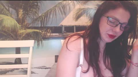 Snapshot of queenxnatasha chatting on February 4, 10:47 pm queenxnatasha online show from February 4, 10:47 pm