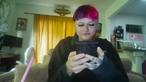 Snapshot of queer_burrito chatting on April 26, 1:47 am Sky Burrito online show from April 26, 1:47 am