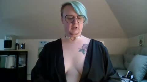 queerlyjaz online show from October 1, 12:05 am