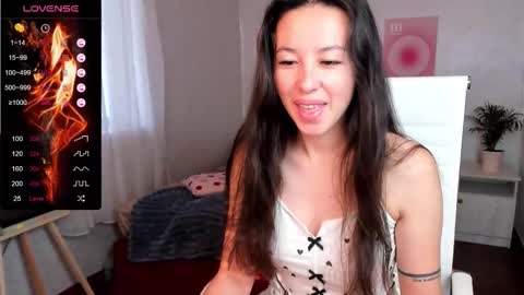 Snapshot of queitsharm_ chatting on September 9, 5:18 am Anna online show from September 9, 5:18 am