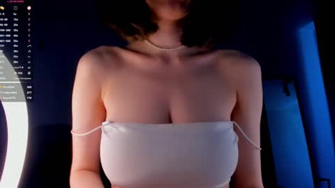 Teri  My favorite vibes 77 101 222 666 online show from February 25, 4:35 am