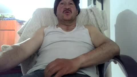 Snapshot of querubinrebelde chatting on July 4, 1:56 am Don Ramon online show from July 4, 1:56 am