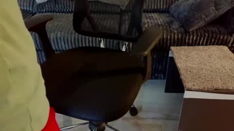 Snapshot of questionsfordays chatting on May 1, 10:36 pm DaddyDreams online show from May 1, 10:36 pm