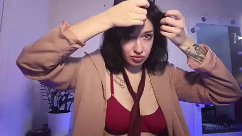 Snapshot of quiet_smile chatting on November 28, 9:12 am quiet_smile online show from November 28, 9:12 am