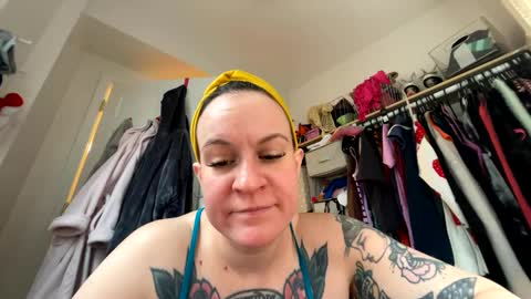 Snapshot of quinnofspades chatting on February 13, 2:20 pm quinnofspades online show from February 13, 2:20 pm