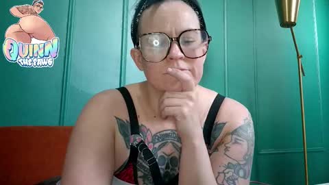 Snapshot of quinnofspades chatting on October 29, 7:48 pm quinnofspades online show from October 29, 7:48 pm