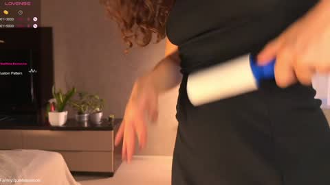 Next stream  December 1 FANSLY Loxrye online show from November 24, 1:33 pm