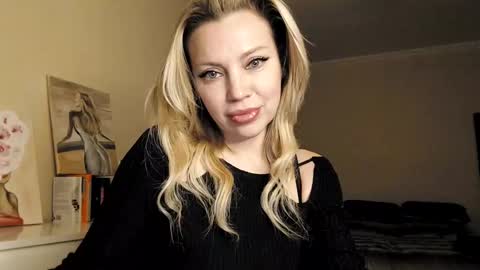 Snapshot of qurli24 chatting on February 25, 5:36 pm qurli24 online show from February 25, 5:36 pm