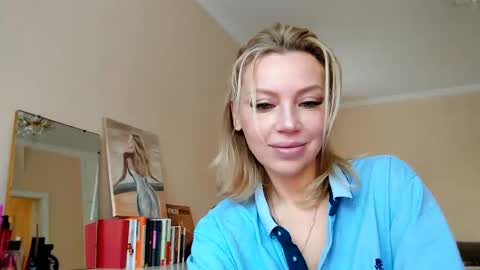 Snapshot of qurli24 chatting on February 26, 2:14 pm qurli24 online show from February 26, 2:14 pm