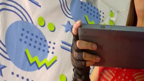 Snapshot of quuen_valery chatting on March 26, 8:53 am quuen_valery online show from March 26, 8:53 am