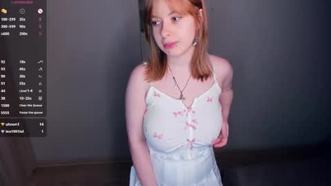 Snapshot of quyenlegasy chatting on March 19, 7:34 am Quyen online show from March 19, 7:34 am