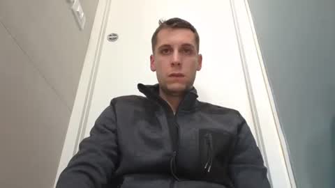 qwerty96cuck96 online show from January 2, 10:01 pm