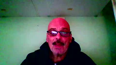 qwertyuiop22348015 online show from January 19, 9:46 am