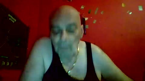 qwertyuiop22348015 online show from April 12, 6:46 pm