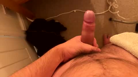 Snapshot of r_andolph chatting on December 15, 8:57 pm r_andolph online show from December 15, 8:57 pm