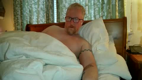 r_o_h_a_n online show from December 3, 9:51 am