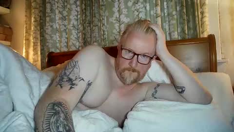 r_o_h_a_n online show from December 15, 10:19 am