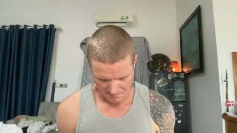 rabbit_eyes69 online show from January 7, 4:48 am