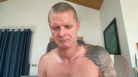 rabbit_eyes69 online show from May 13, 3:15 am
