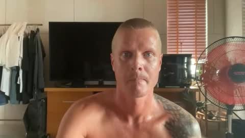 rabbit_eyes69 online show from May 16, 2:30 am