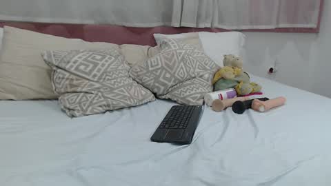 rachel  online show from March 12, 9:24 pm