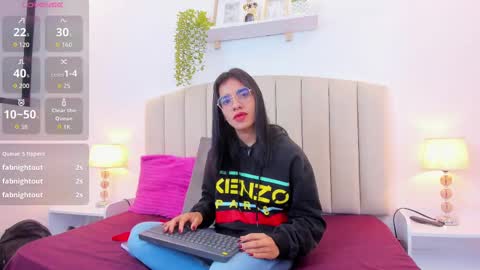 Snapshot of rachel_donnelly chatting on September 27, 5:01 am Rachel Donnelly online show from September 27, 5:01 am