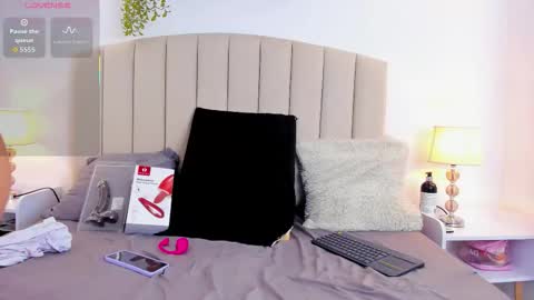 Snapshot of rachel_donnelly chatting on October 5, 5:39 am Rachel Donnelly online show from October 5, 5:39 am