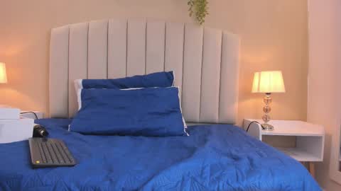 Rachel Donnelly online show from January 7, 4:26 am