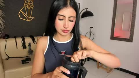 RACHEL ES online show from July 2, 6:08 am