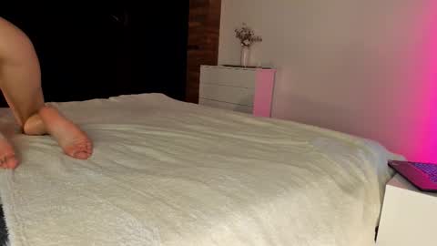 Sherryl online show from September 25, 6:11 pm