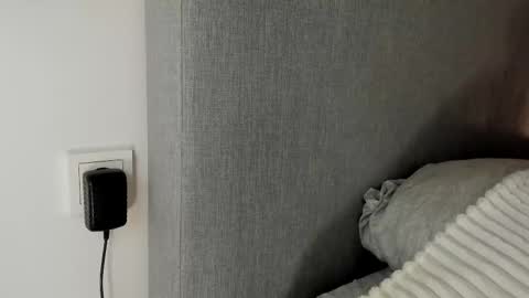 Sherryl online show from December 19, 9:05 am