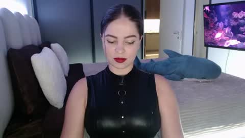 Call me Miss. online show from July 25, 9:56 pm