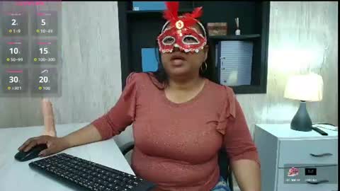 Snapshot of rachell_carter chatting on June 14, 4:47 am rachell_carter online show from June 14, 4:47 am