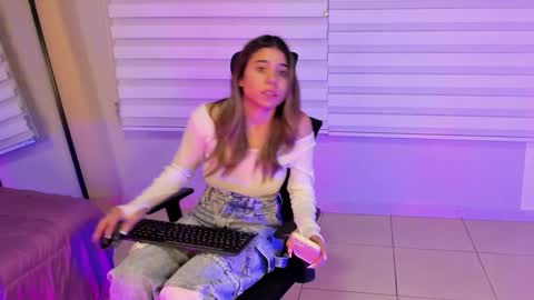 Rachell online show from October 1, 4:29 am